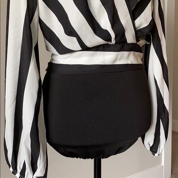 Bell Sleeve Blouse - Picture 3 of 6